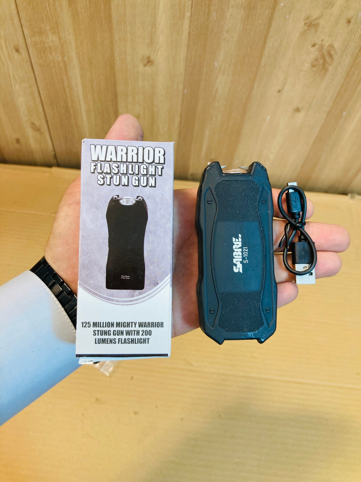 SABRE Self Defence Stun Gun Taser S-1021