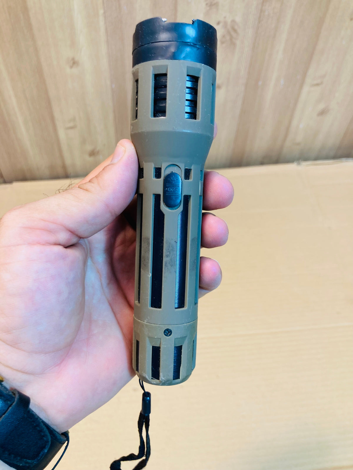 SABRE 2in1 Flashlight & Self Defence Stun Gun - Taser