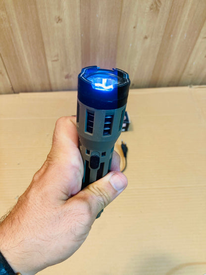 SABRE 2in1 Flashlight & Self Defence Stun Gun - Taser