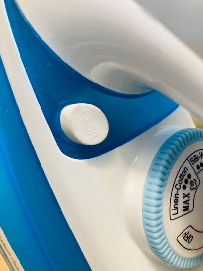Kenwood Ceramic Soleplate Steam Iron 2400W - ST8027
