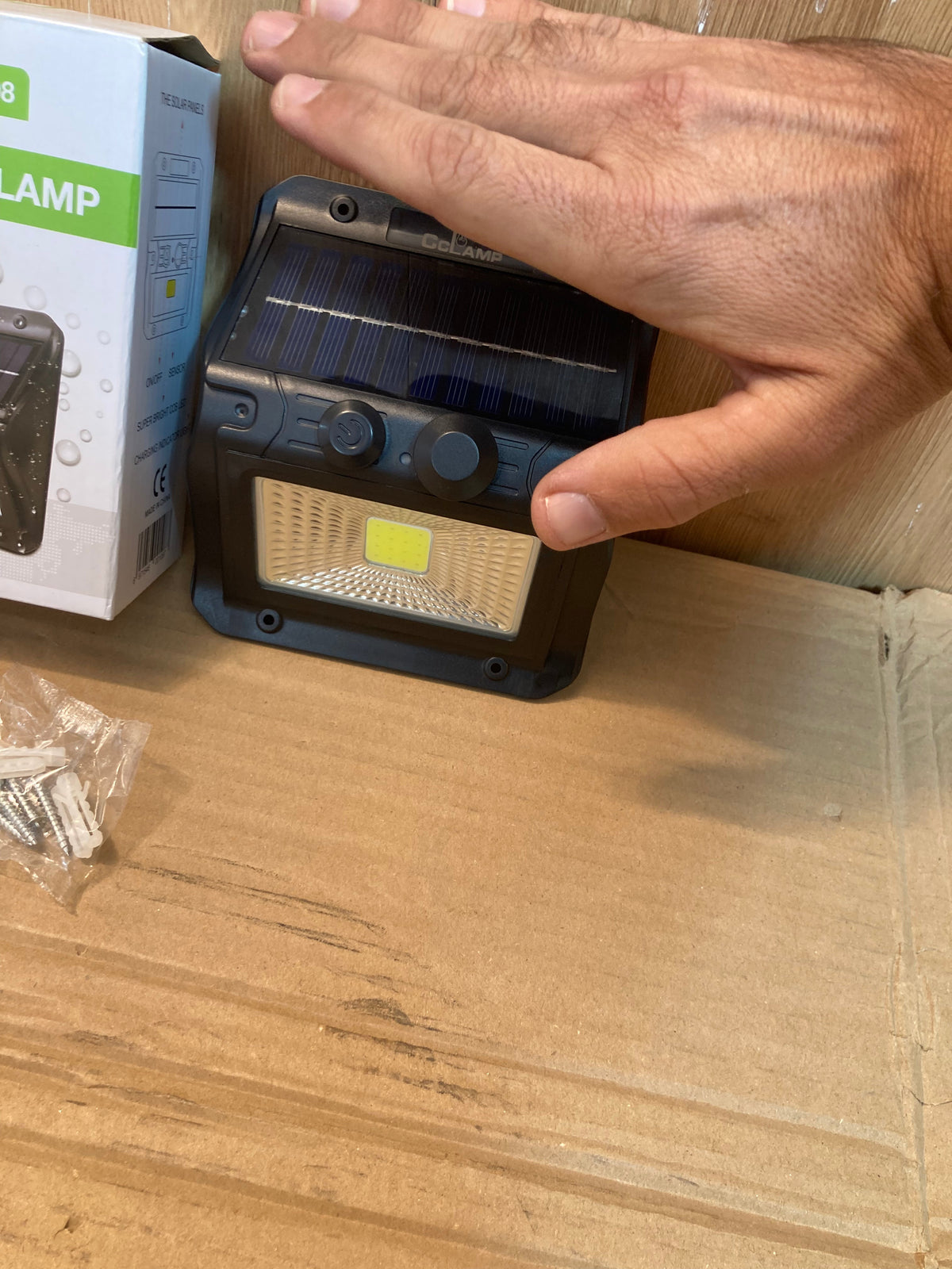 Rechargeable Outdoor Solar Light CL-108