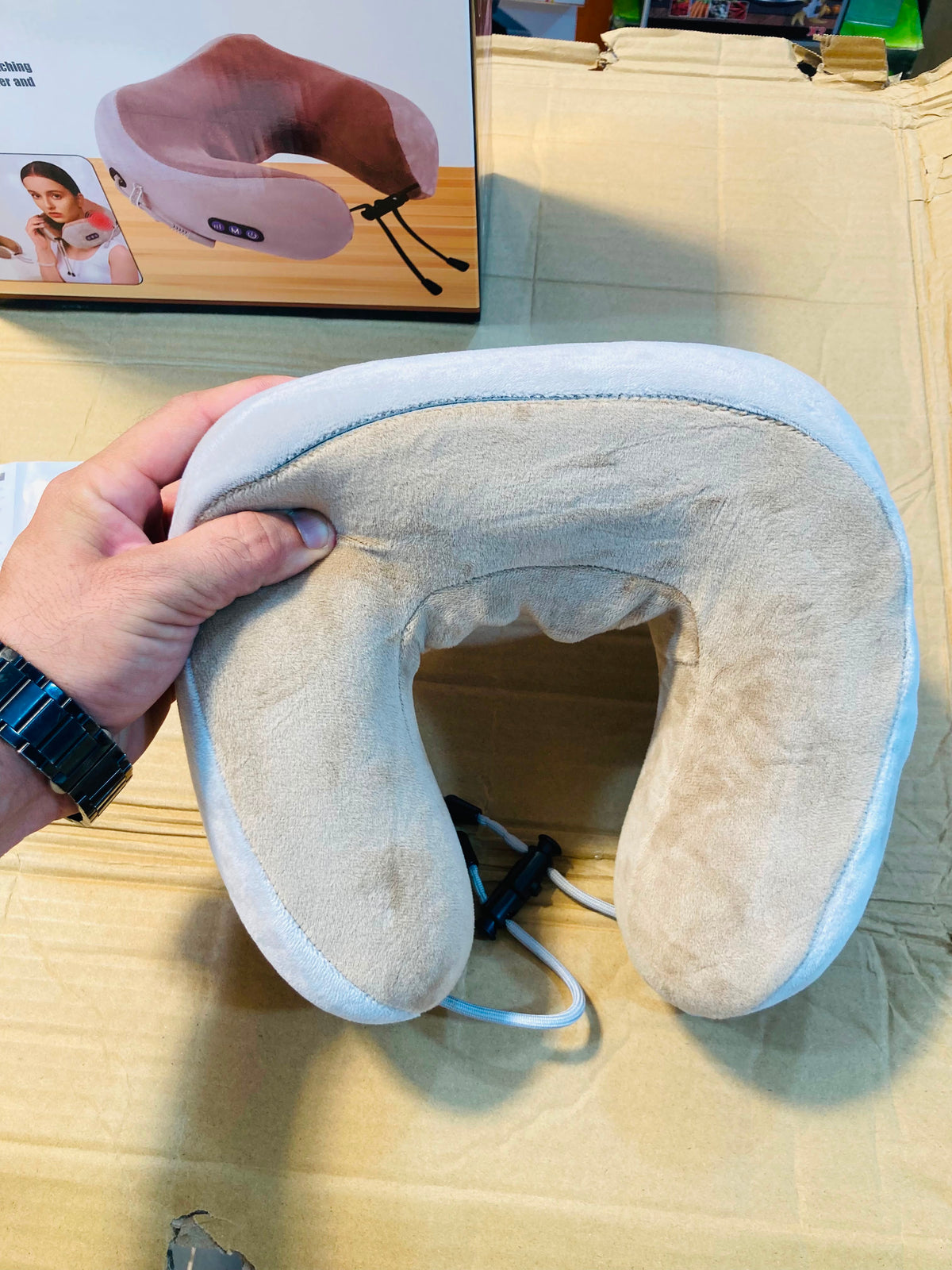 Blueidea Cordless & Rechargeable Neck Massage Pillow BLD-118
