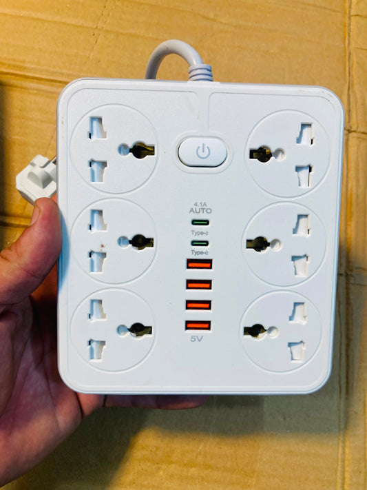 Z67 6-Outlet Safety Power Extension Board with Built-In USB Charger