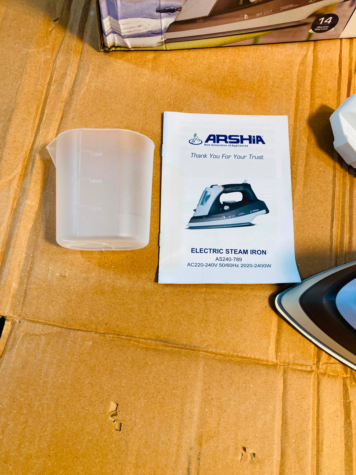 Arshia 2400W Electric Steam Iron AS240-789