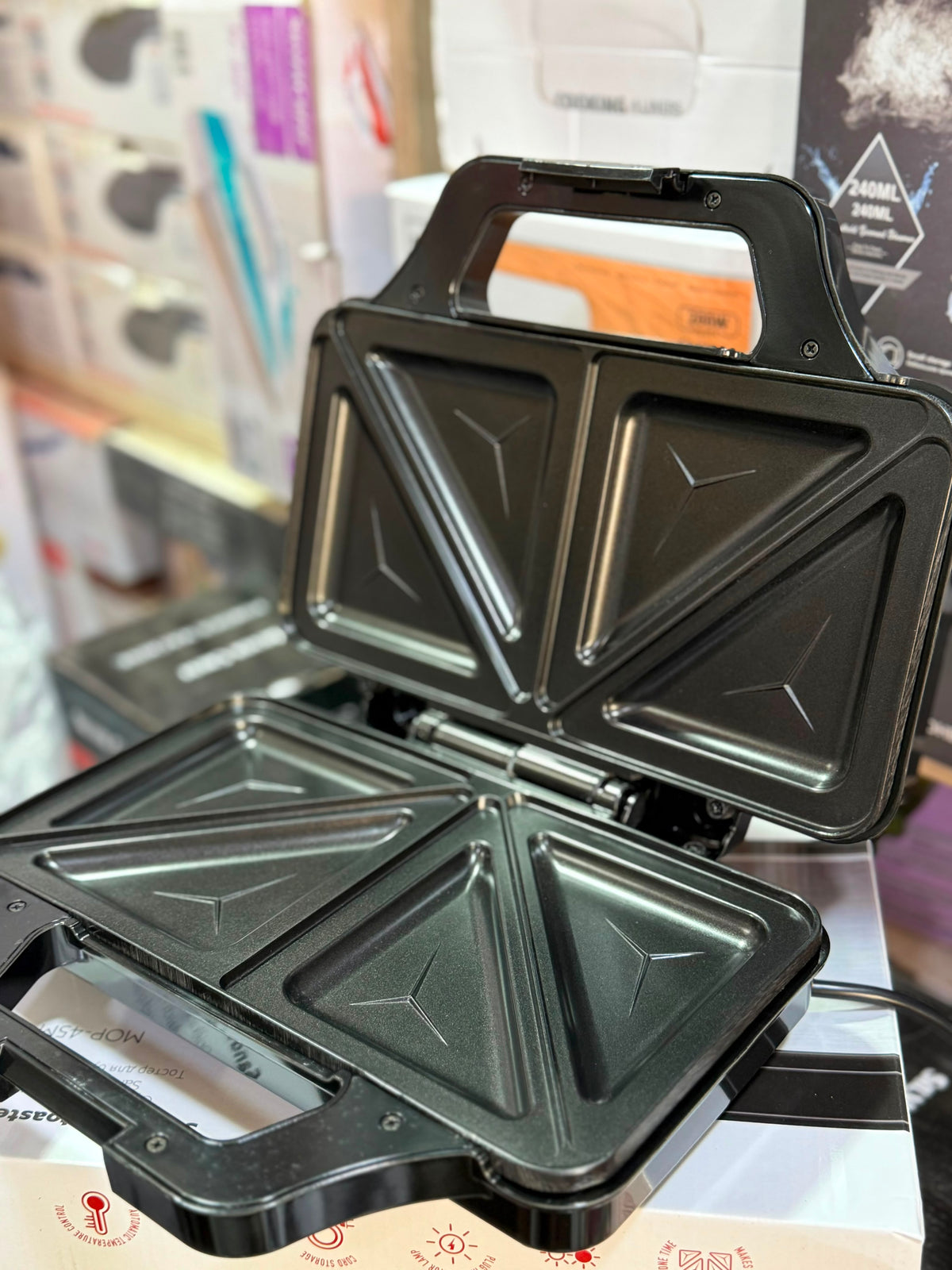 MPM Sandwich Maker Toaster 900W MOP-45M