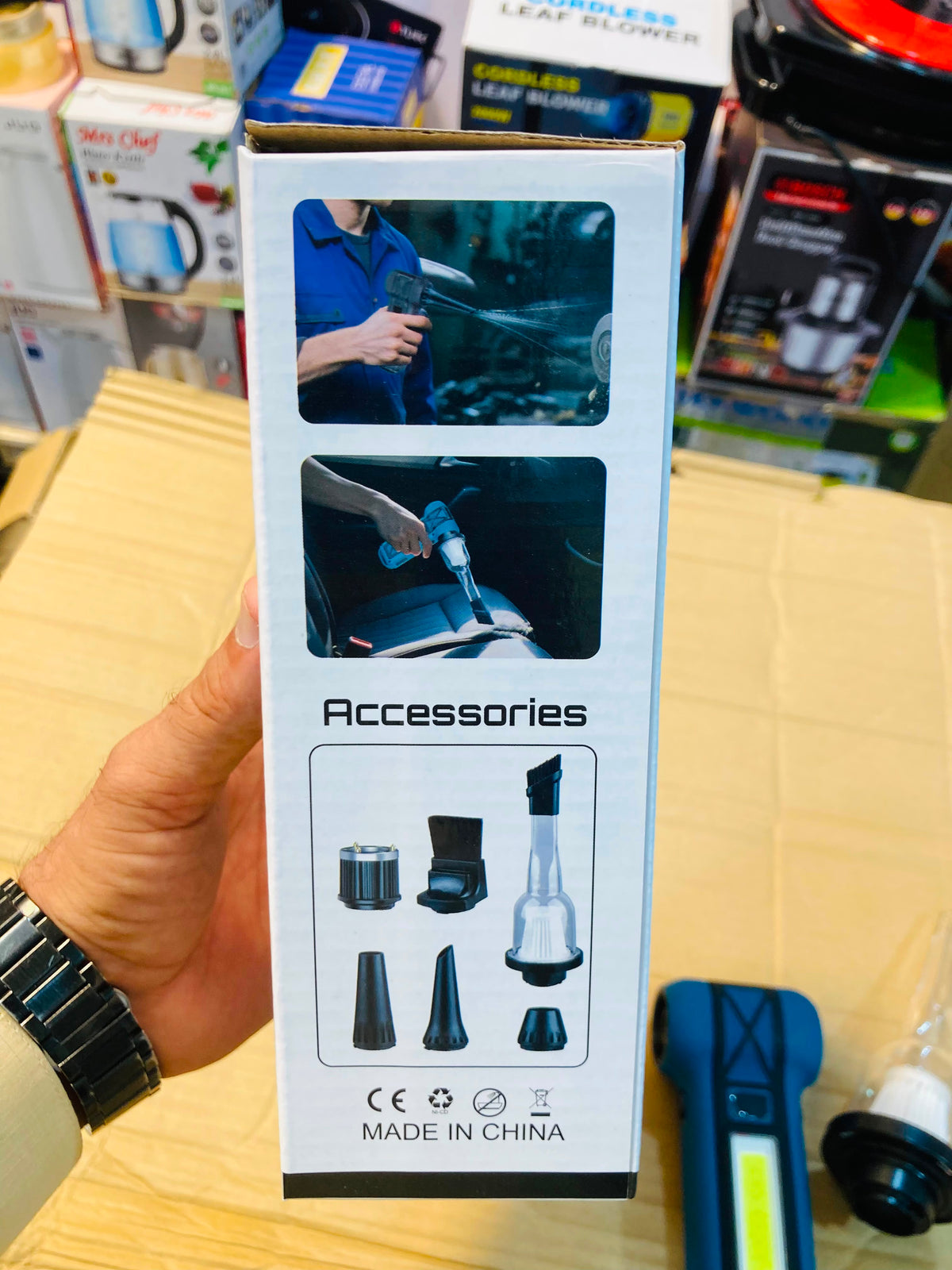6 in 1 Multifunctional Cordless Vacuum Cleaner & Blower  F040-1
